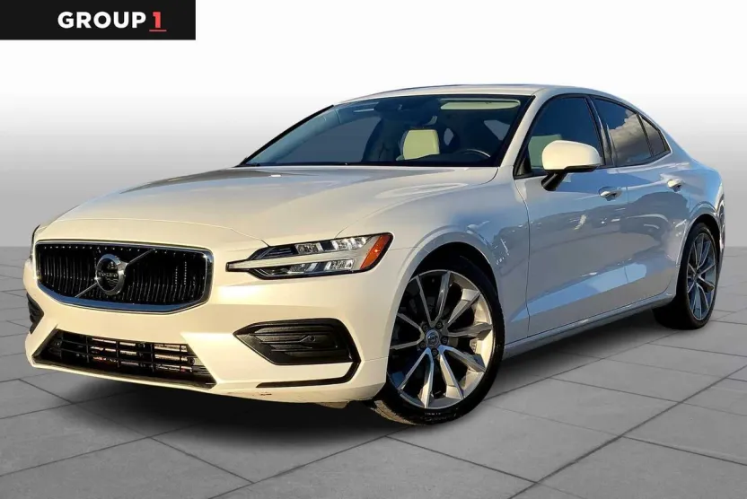 2019 Volvo S60 Momentum photo 1