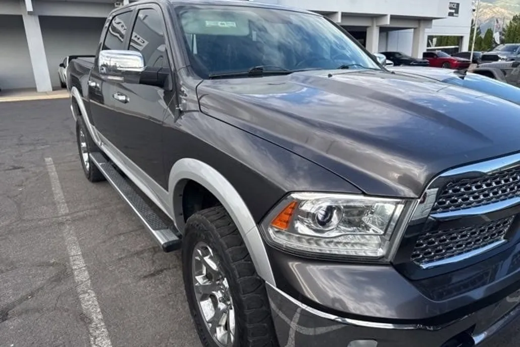 2014 Ram 1500 Laramie photo 1
