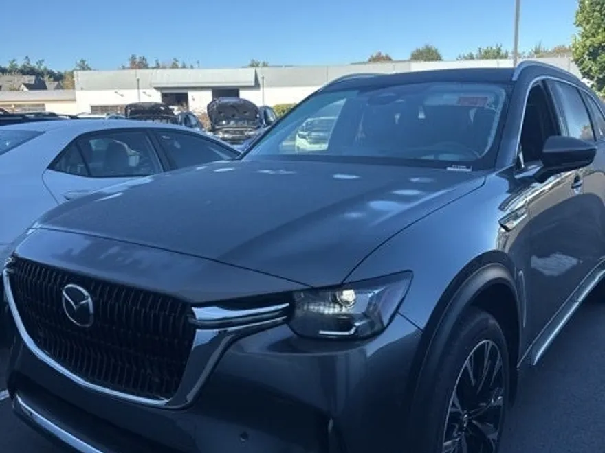 2024 Mazda CX-90 Premium photo 1