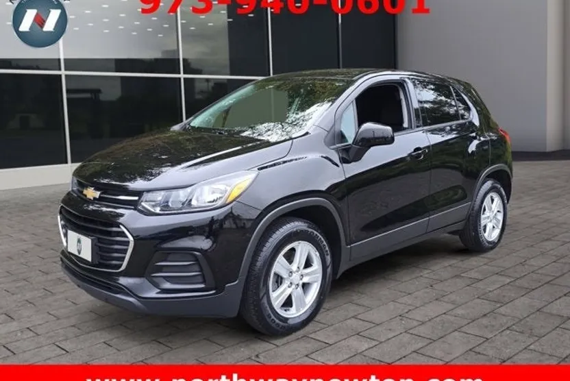 2019 Chevrolet Trax LS photo 1