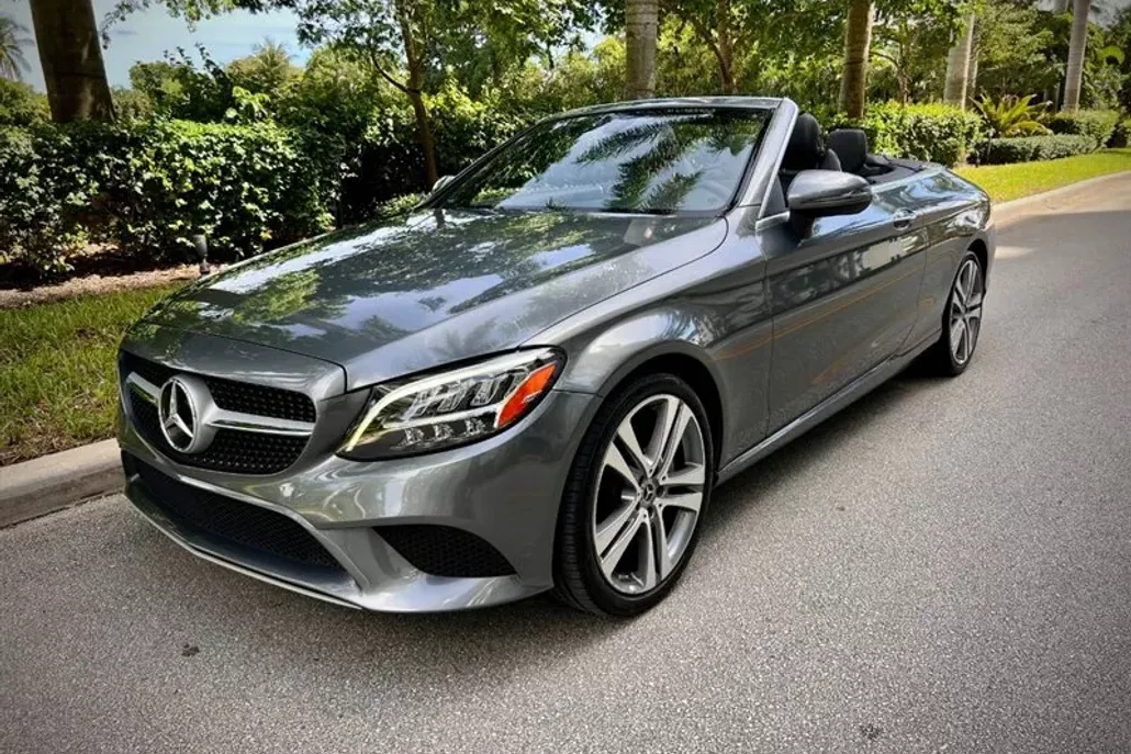 2019 Mercedes Benz C 300 photo 1