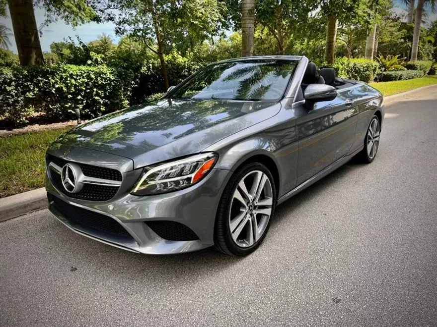 2019 Mercedes Benz C 300 photo 1