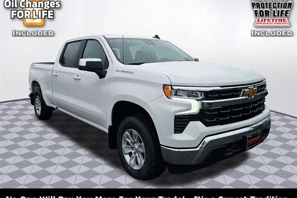 2025 Chevrolet Silverado 1500 LT photo 1