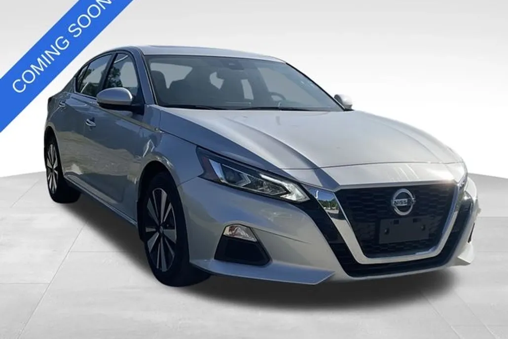 2022 Nissan Altima 2.5 SV photo 1