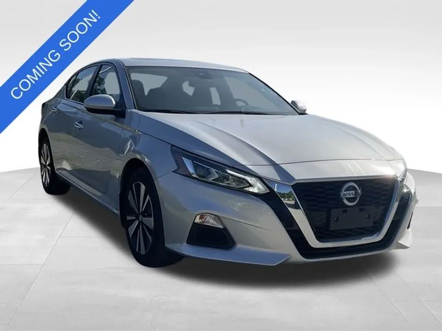 2022 Nissan Altima 2.5 SV photo 1