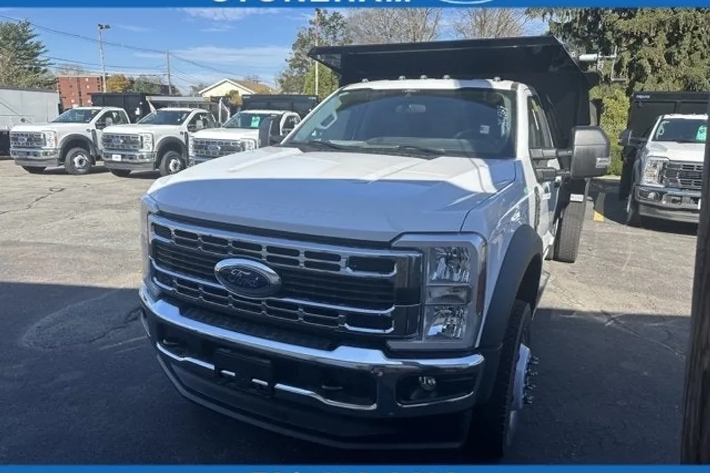 2024 Ford F-550 XL photo 1