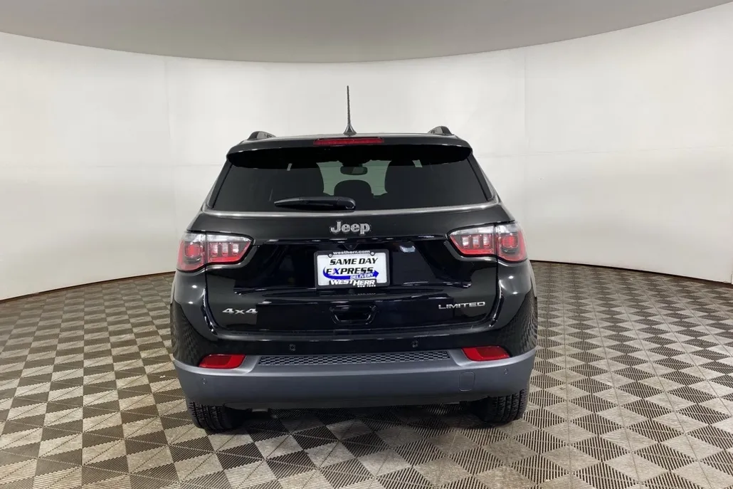 2025 Jeep Compass Limited photo 1