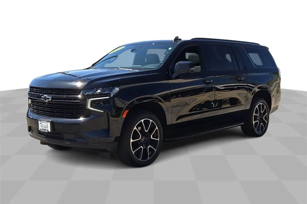 2023 Chevrolet Suburban RST photo 1