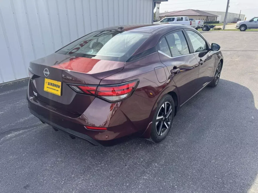 2025 Nissan Sentra SV photo 1