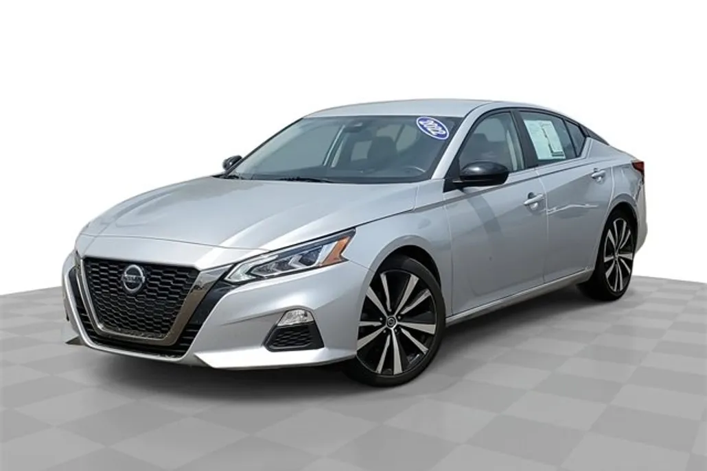 2022 Nissan Altima 2.5 SR photo 1