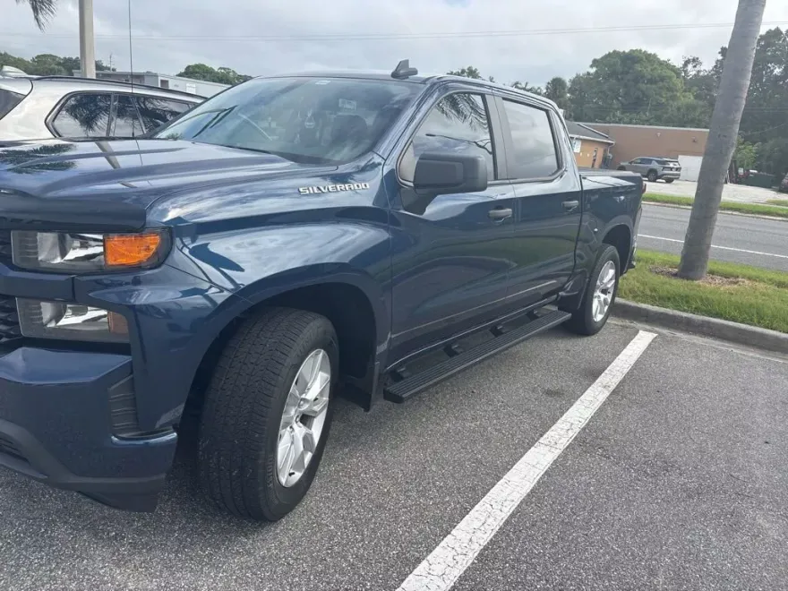 2021 Chevrolet Silverado 1500 Custom photo 1