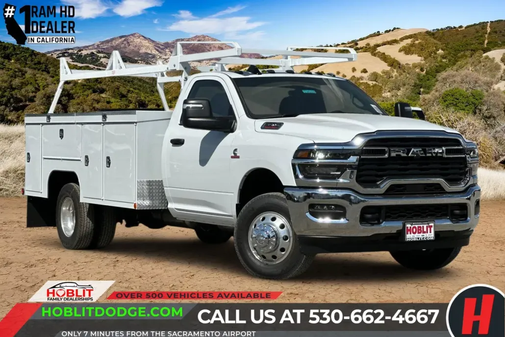 2025 Ram 3500 Tradesman photo 1