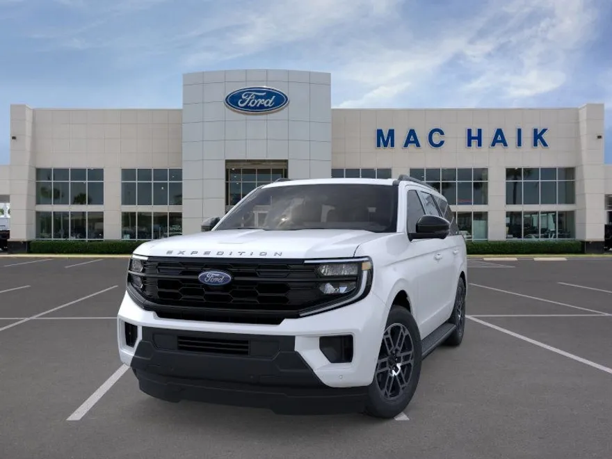2025 Ford Expedition photo 1