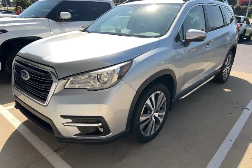 2021 Subaru Ascent Limited photo 1