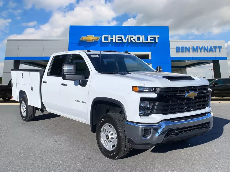 2024 Chevrolet Silverado 2500HD photo 1