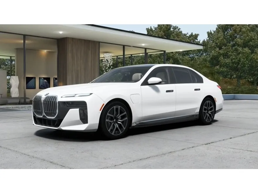 2026 Bmw 750e photo 1