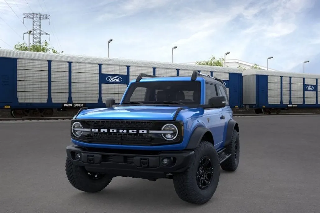 2025 Ford Bronco Badlands photo 1