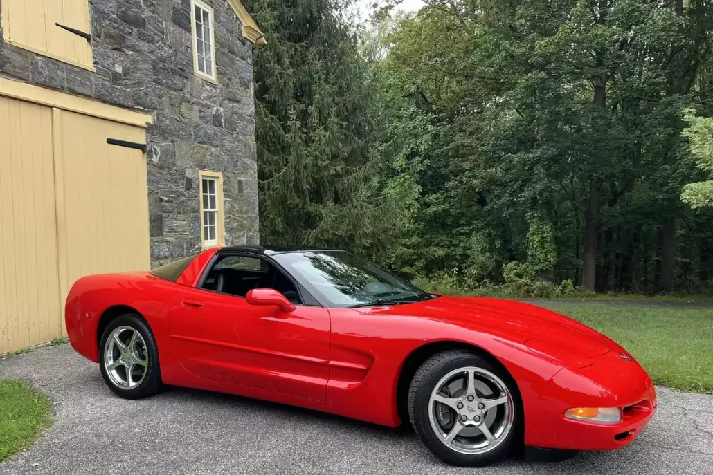 2002 Chevrolet Corvette Coupe photo 1