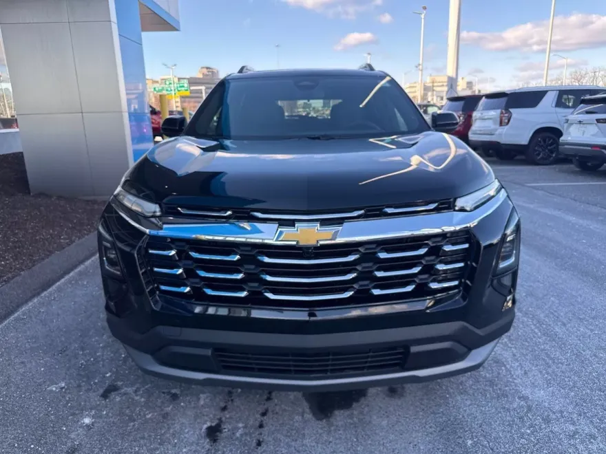 2026 Chevrolet Equinox LT photo 1