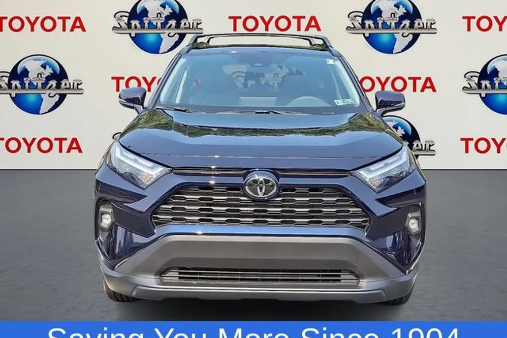 2025 Toyota RAV4 XLE Premium photo 1