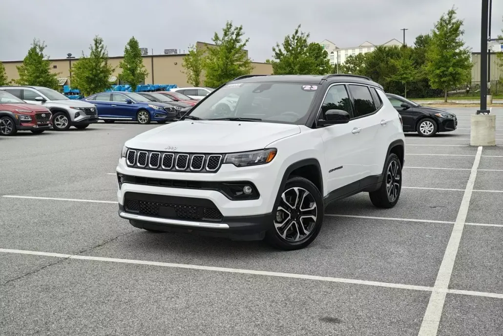 2023 Jeep Compass Limited photo 1