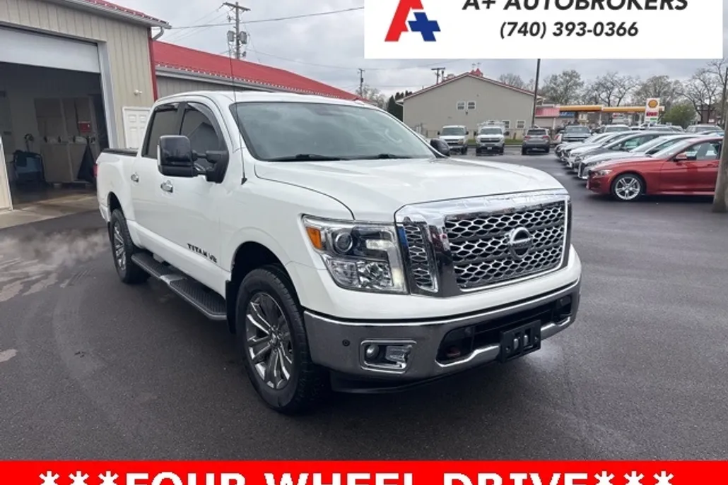 2018 Nissan Titan SL photo 1
