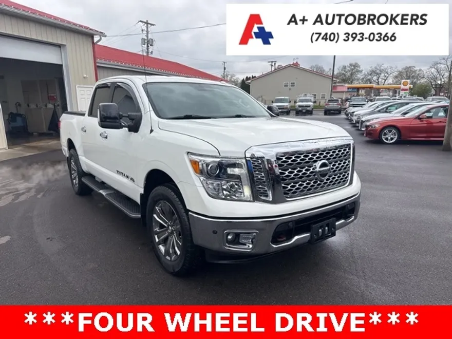 2018 Nissan Titan SL photo 1