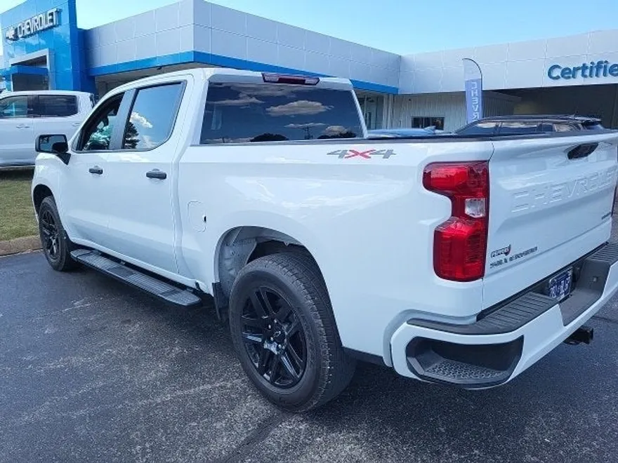 2024 Chevrolet Silverado 1500 Custom photo 1