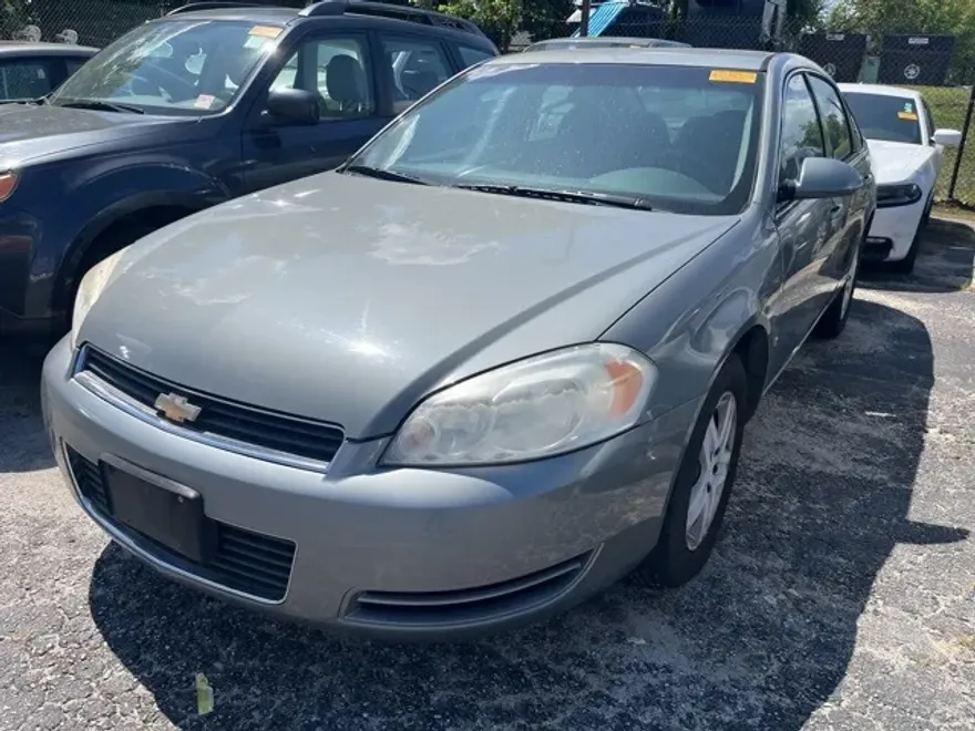 2008 Chevrolet Impala LS photo 1