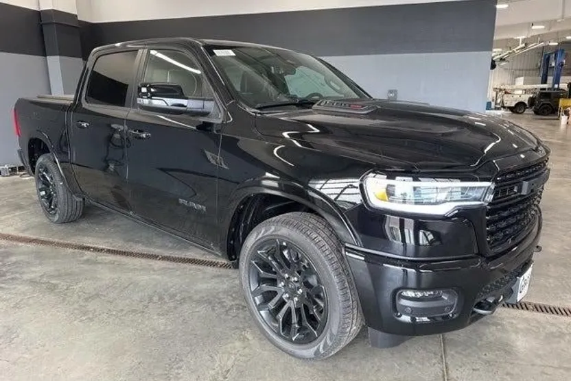 2025 Ram 1500 Limited photo 1