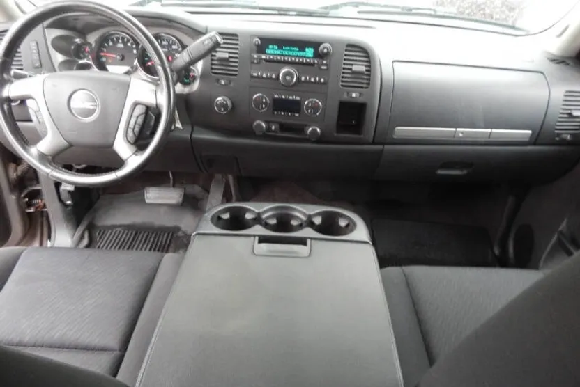 2013 Gmc Sierra 1500 SLE photo 1