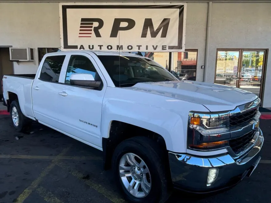 2018 Chevrolet Silverado 1500 LT photo 1