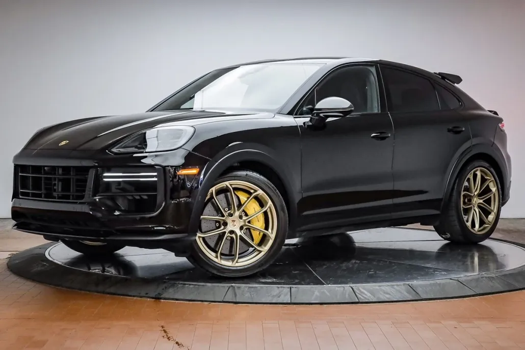 2024 Porsche Cayenne Coupe Turbo GT photo 1