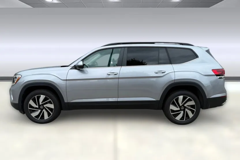 2024 Volkswagen Atlas SE Technology photo 1