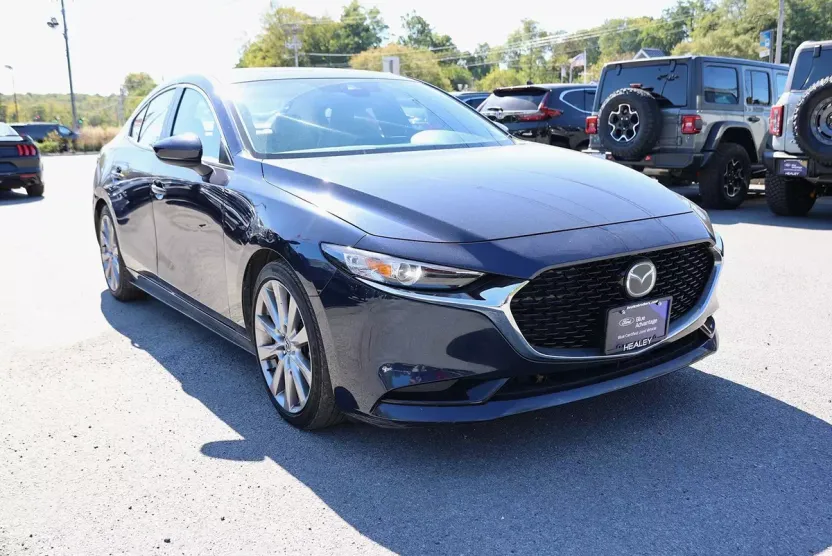 2021 Mazda Mazda3 Preferred photo 1