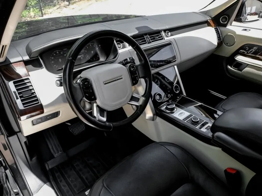 2018 Land Rover Range Rover SuperCharged photo 1