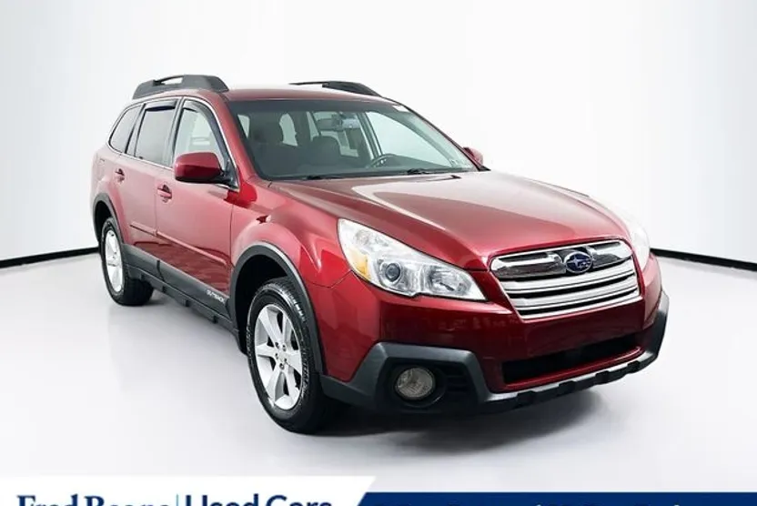 2013 Subaru Outback 2.5i Premium photo 1