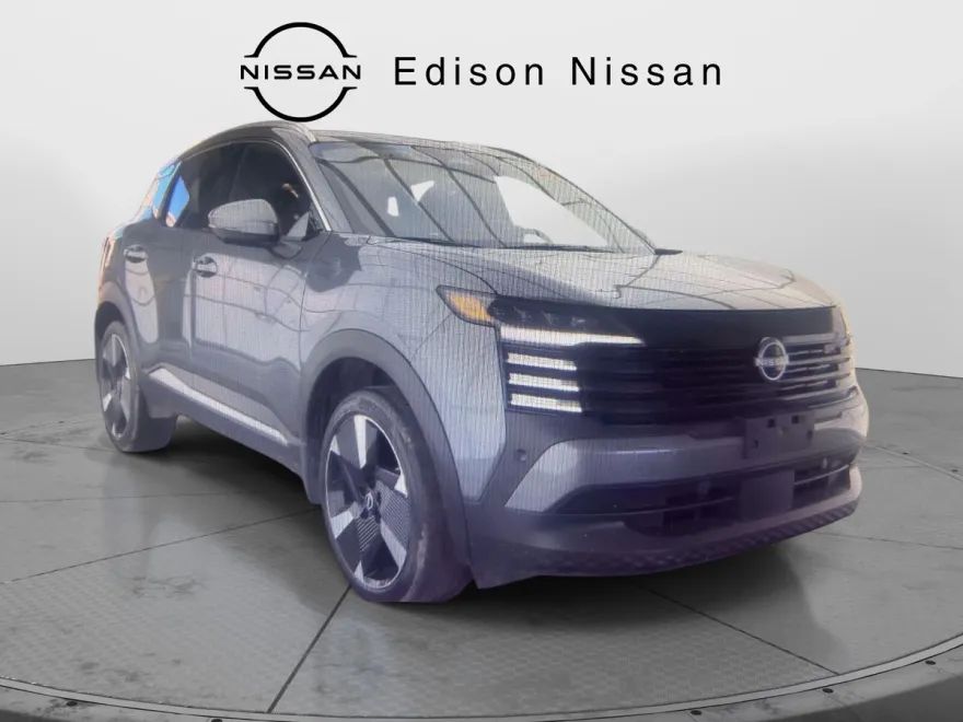 2025 Nissan Kicks SR photo 1