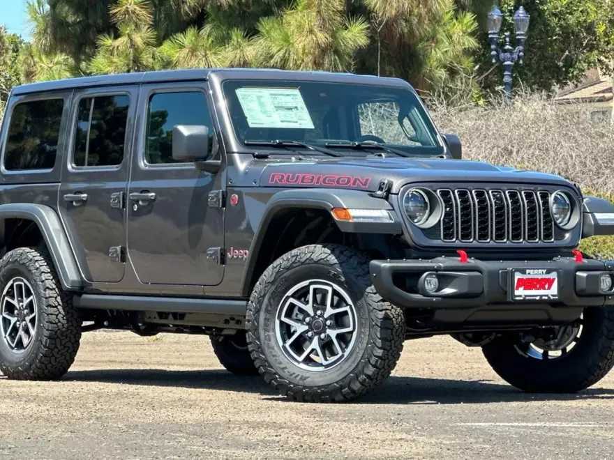 2025 Jeep Wrangler Rubicon photo 1