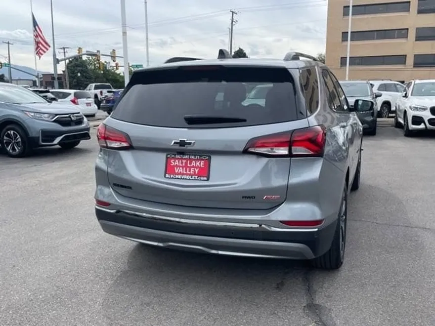 2023 Chevrolet Equinox RS photo 1