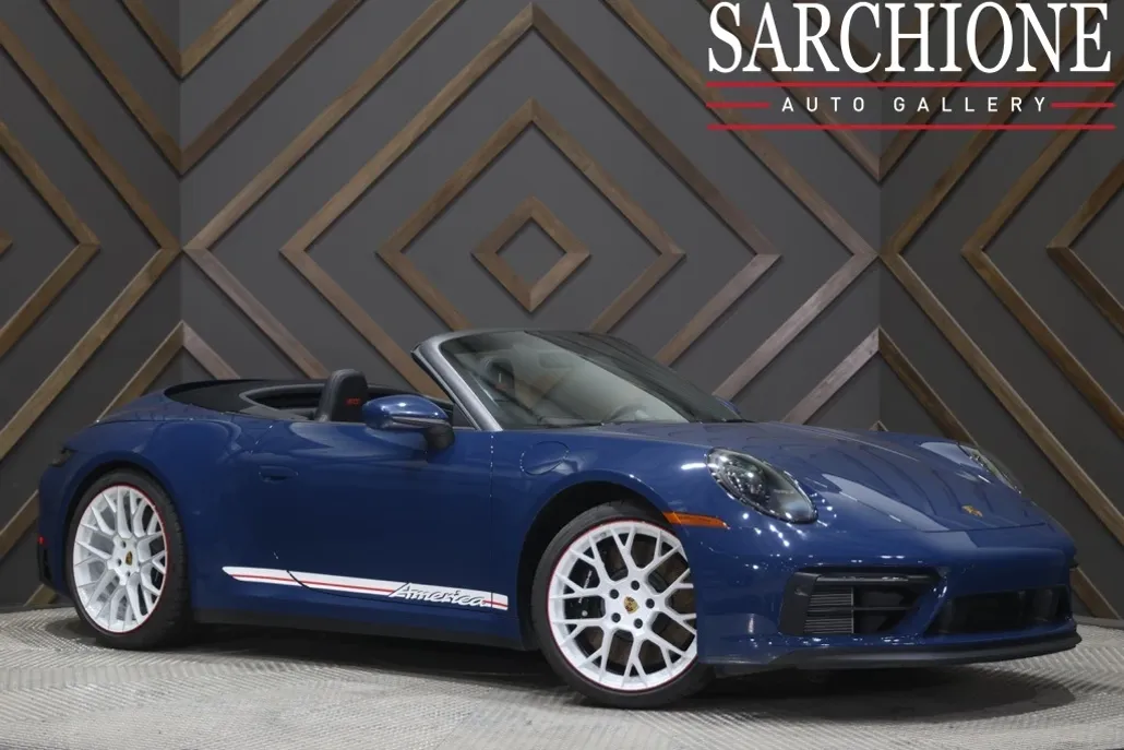 2023 Porsche 911 GTS photo 1