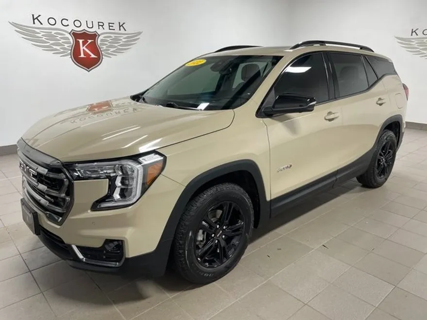 2022 Gmc Terrain AT4 photo 1