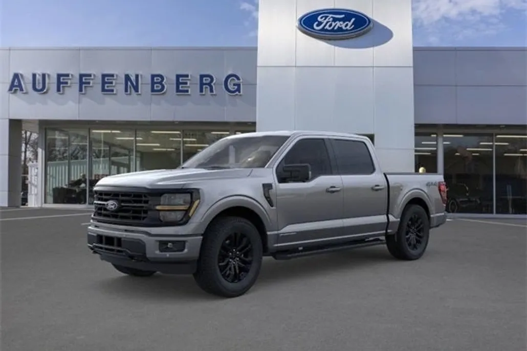 2025 Ford F-150 XLT photo 1
