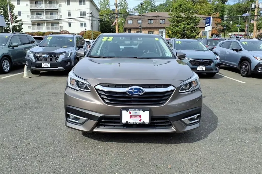 2022 Subaru Legacy Limited photo 1