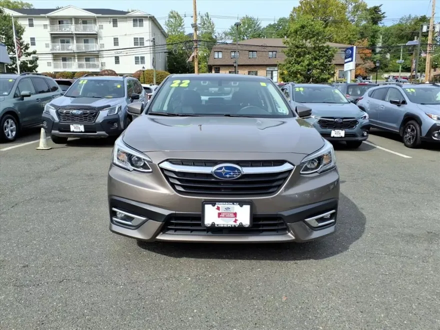 2022 Subaru Legacy Limited photo 1