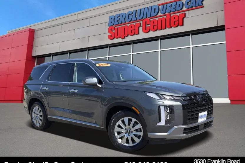2024 Hyundai Palisade SEL photo 1