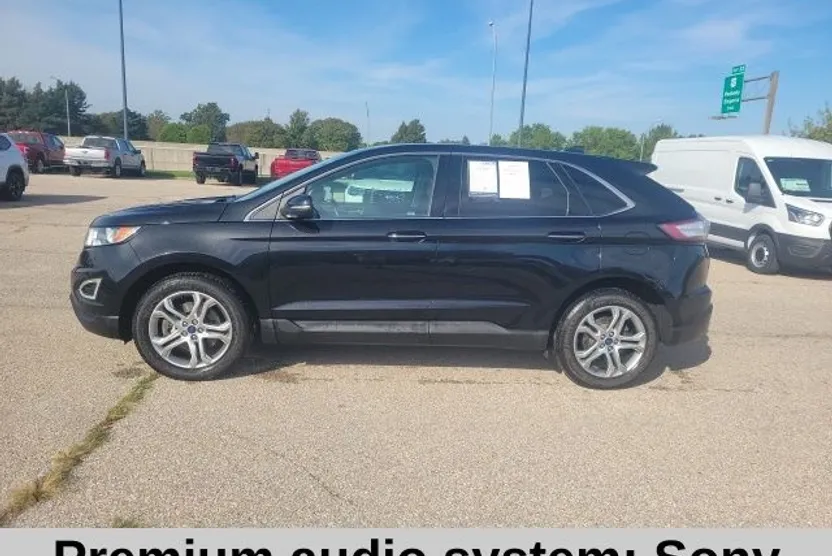 2015 Ford Edge Titanium photo 1