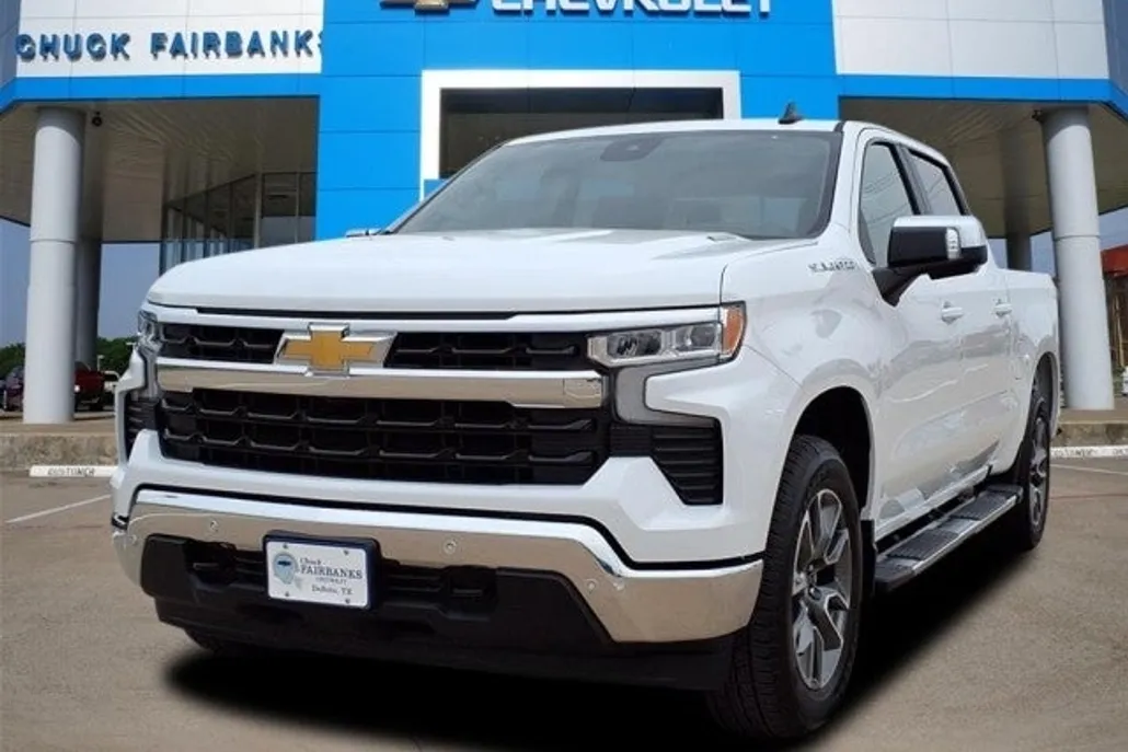 2025 Chevrolet Silverado 1500 LT photo 1