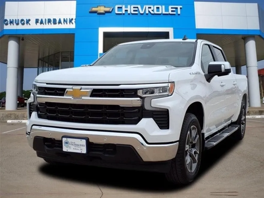 2025 Chevrolet Silverado 1500 LT photo 1