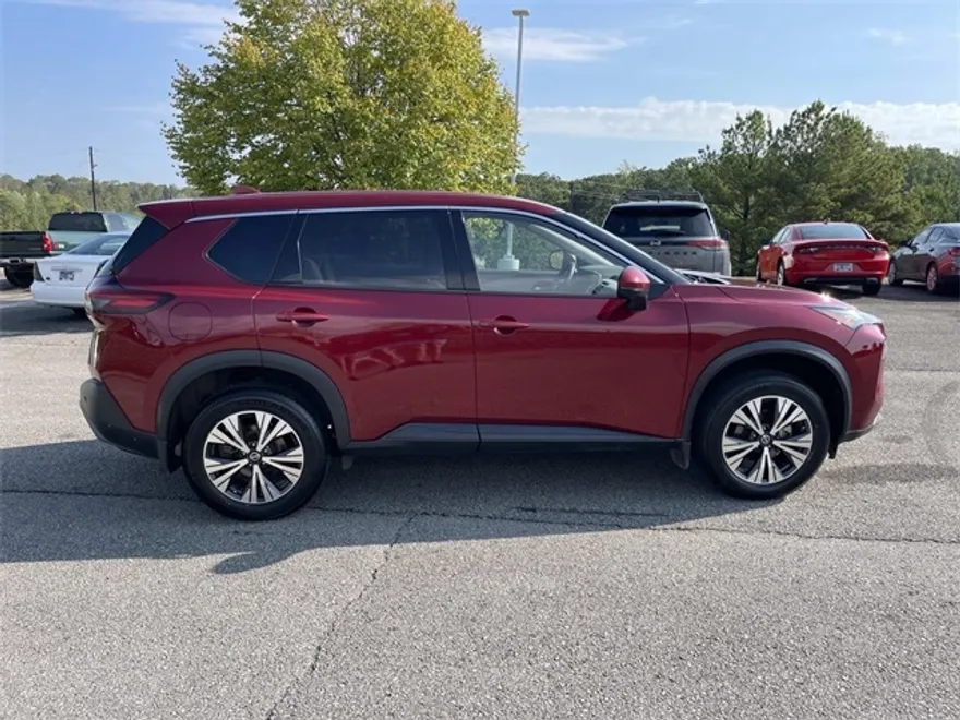 2021 Nissan Rogue SV photo 1